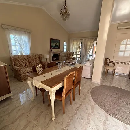 Athinas House *