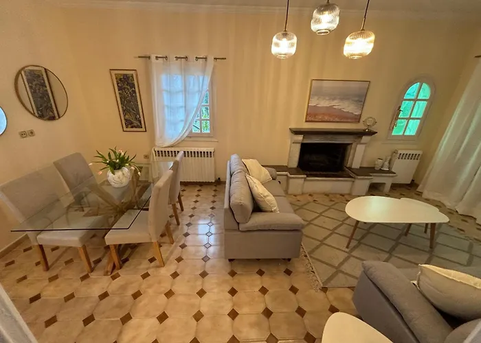 Nyaraló Athinas House