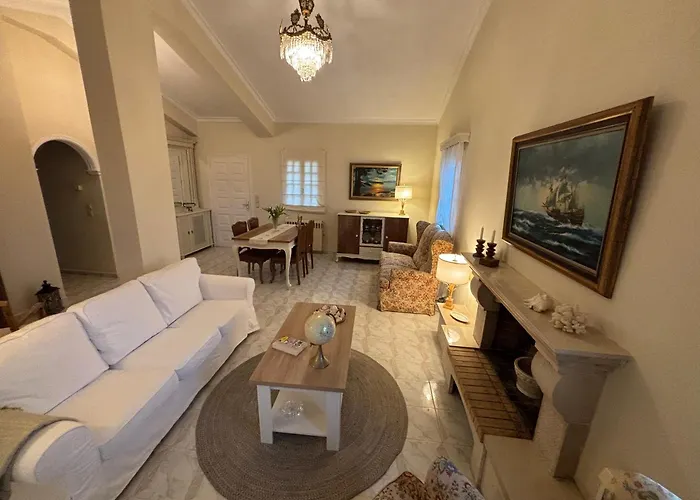 Athinas House Nyaraló