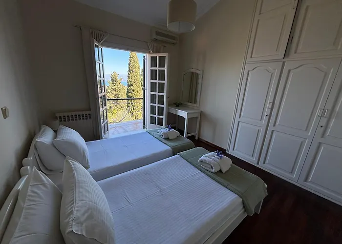 Athinas House Nyaraló Evropouloi